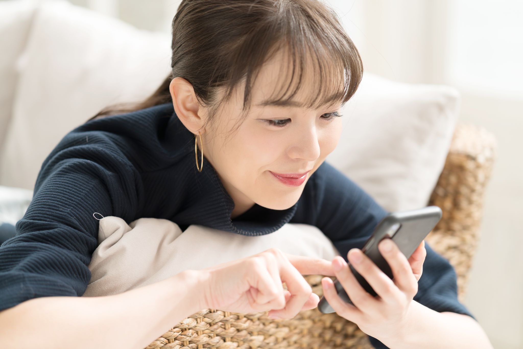 ネット銀行はやめた方がいい？デメリットと向かない人の特徴をわかりやすく解説